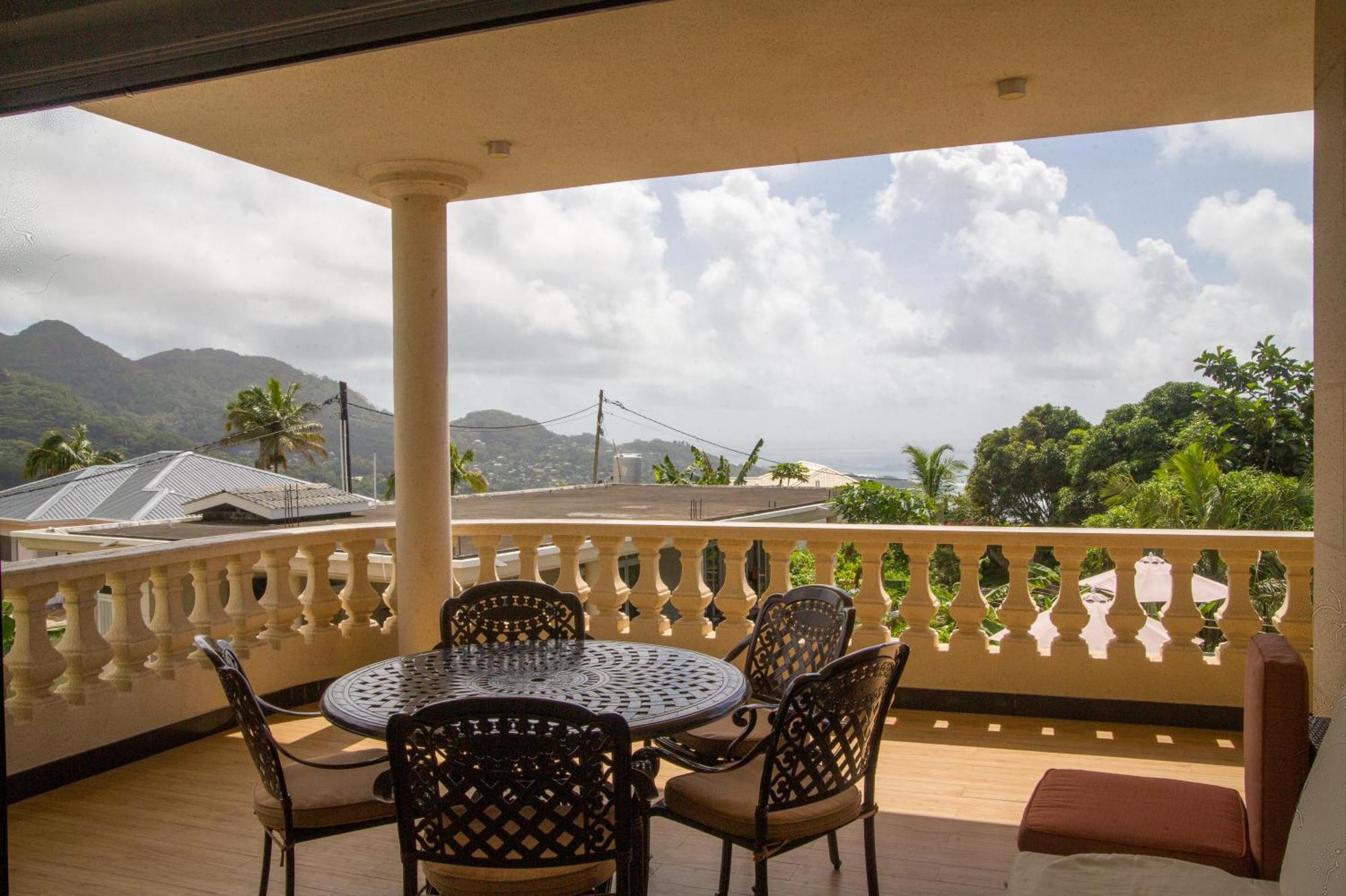 Amanda Villa - Best Value Mountain Top Inn О-Кап Экстерьер фото